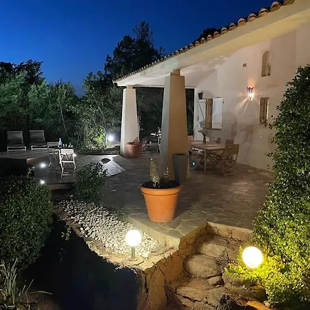 Bianca: Panoramic Sea Views With Heated Infinity Pool And Private Access Villa *