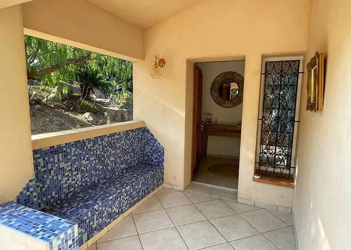 Villa Bianca: Panoramic Sea Views With Heated Infinity Pool And Private Access